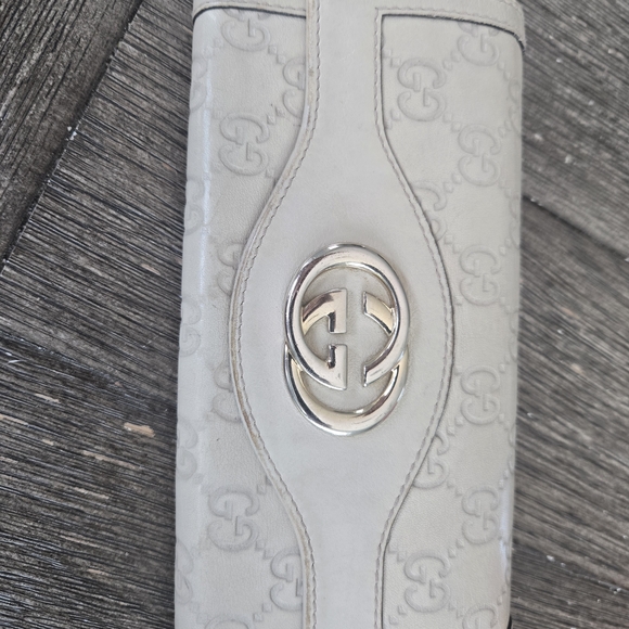 Gucci Gray Wallet with Silver Logo - Picture 1 of 10